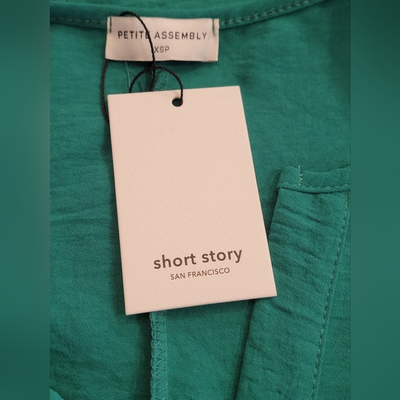 Petite Assembly Top - Picture 4 of 5